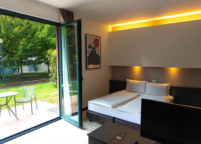 Aparthotel Lvg Collection - Casalbergo Castelletto sopra Ticino